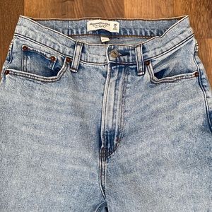 Abercrombie & Fitch: Curve Love Ultra High Rise Slim Straight Jean